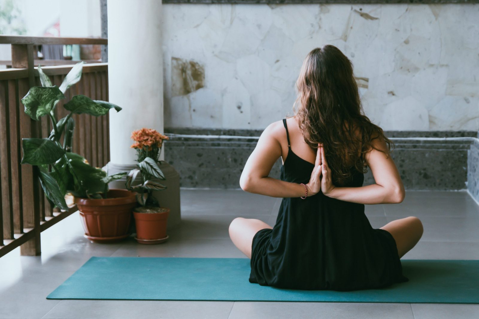 How Does The Concept Of mindfulness In Motion Apply To Stress Management Through Activities Like Yoga Or Tai Chi?