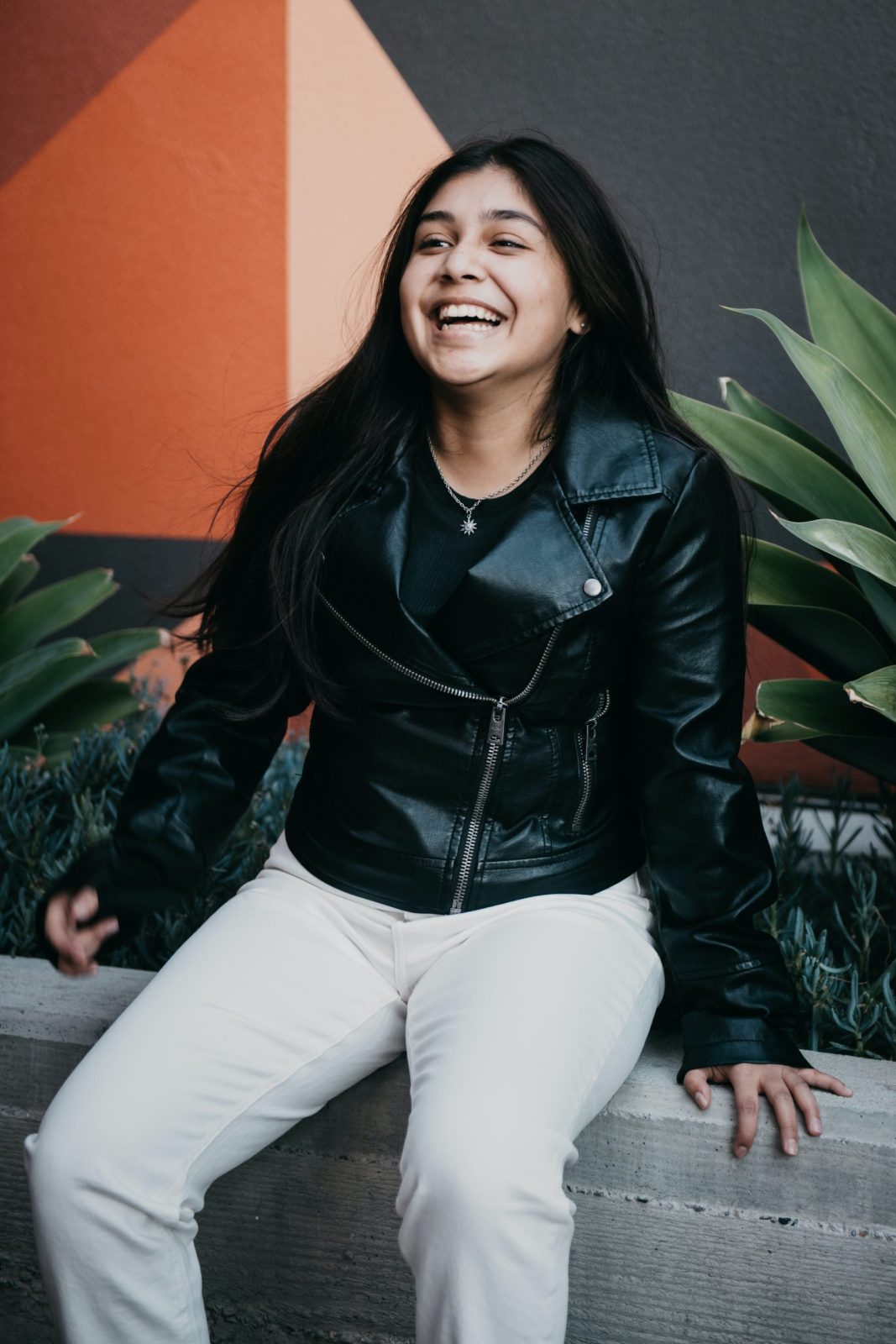 How Can Humor Therapy And Comedy Be Integrated Into Stress Management Programs?